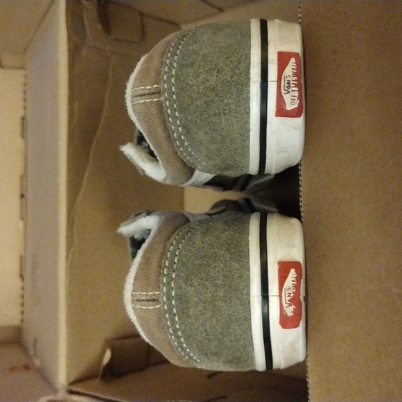 Vans Toddler Old Skool V Shoes - Picture 2 of 6